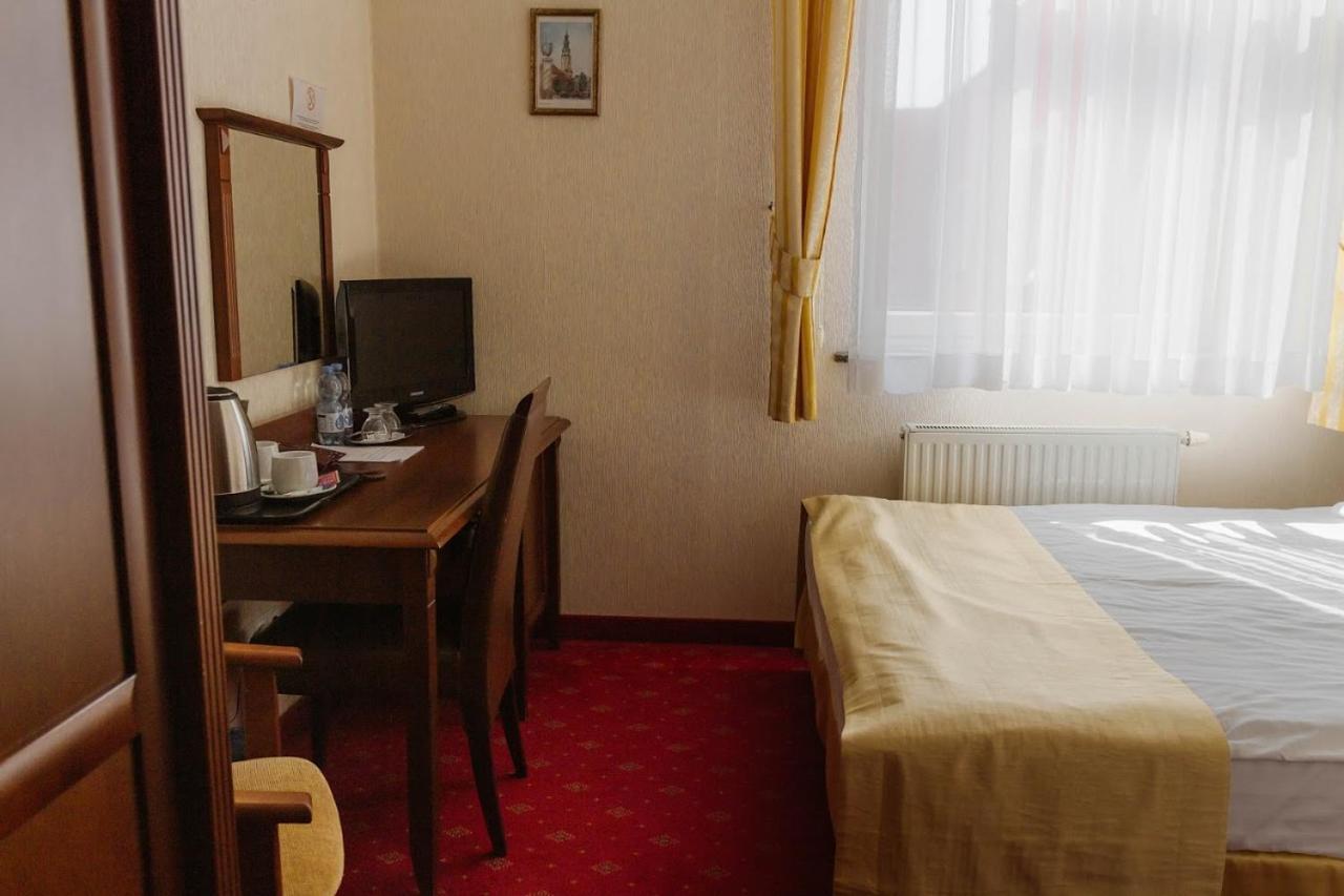 Hotel Jakub Sobieski Olawa Exterior photo