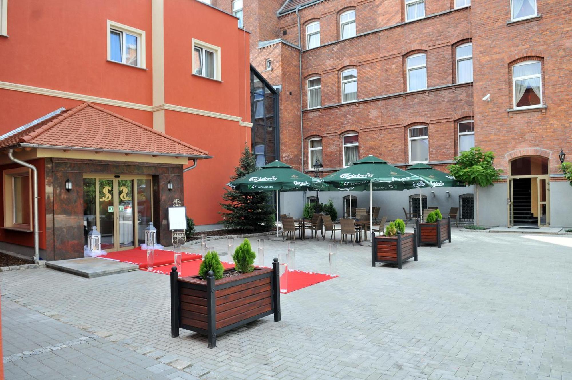Hotel Jakub Sobieski Olawa Exterior photo